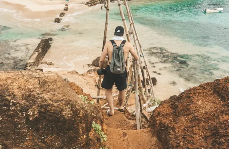 parrot rock mirissa beach